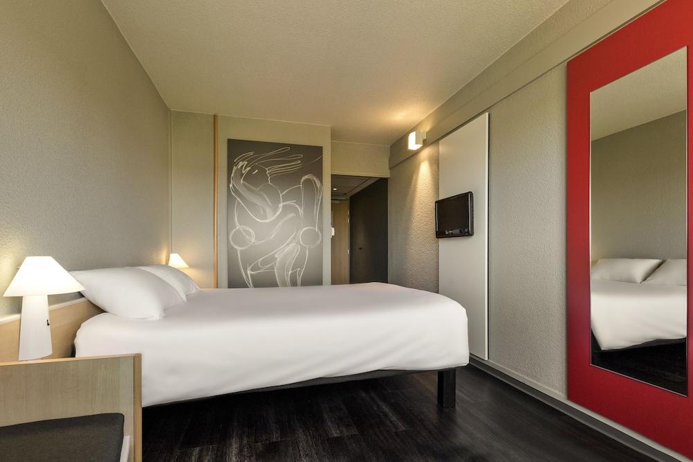 ibis Mulhouse Ile Napoleon Sausheim Exterior foto