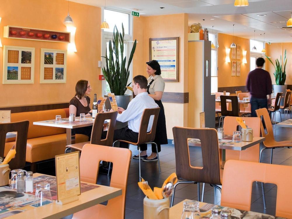 ibis Mulhouse Ile Napoleon Sausheim Exterior foto