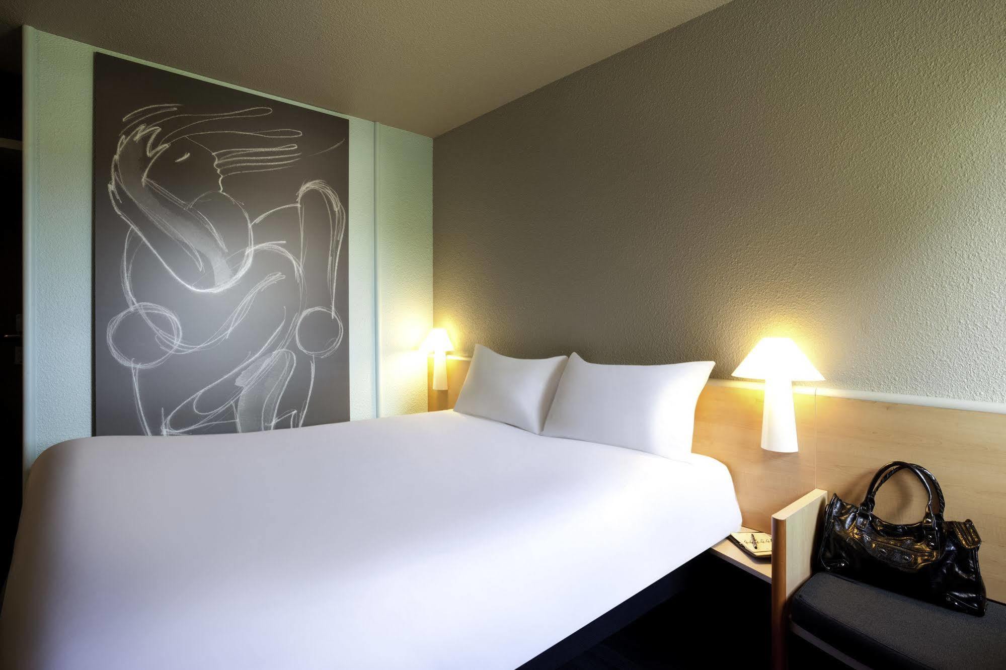 ibis Mulhouse Ile Napoleon Sausheim Exterior foto