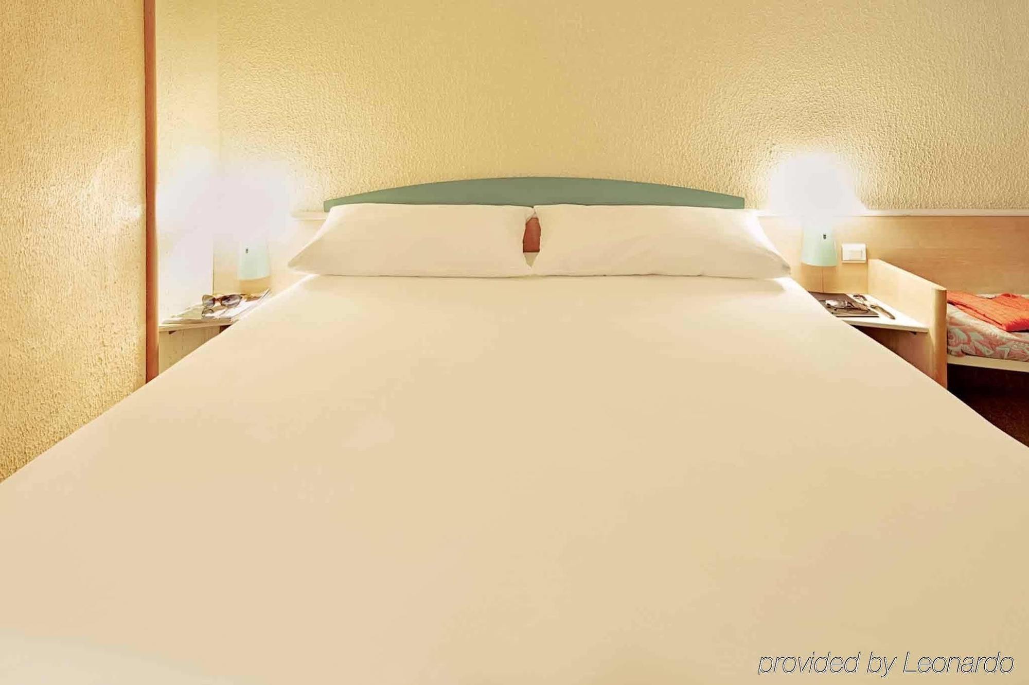 ibis Mulhouse Ile Napoleon Sausheim Exterior foto