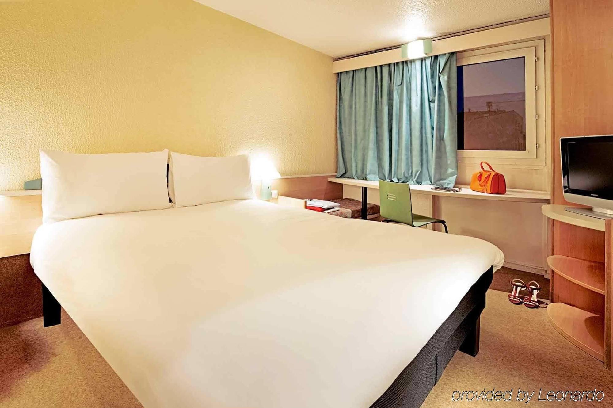 ibis Mulhouse Ile Napoleon Sausheim Exterior foto